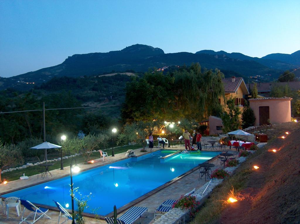 Agriturismo La Solagna Villa Montebello di Bertona Exterior photo